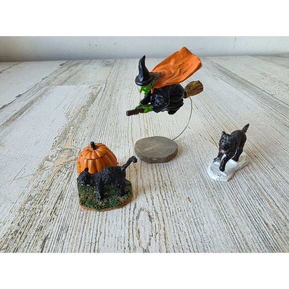 Lemax flying witch cat pumpkin dog Halloween accessory people - Picture 1 of 6